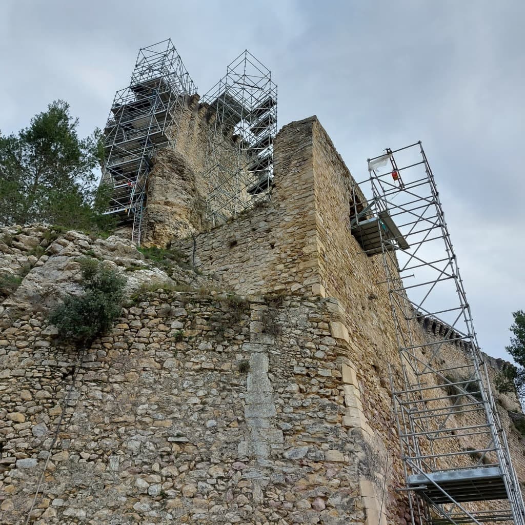 Restoration of Château de Boulbon